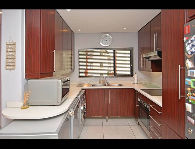3 BEDROOM APARTMENT FOR SALE IN GREENSTONE HILL